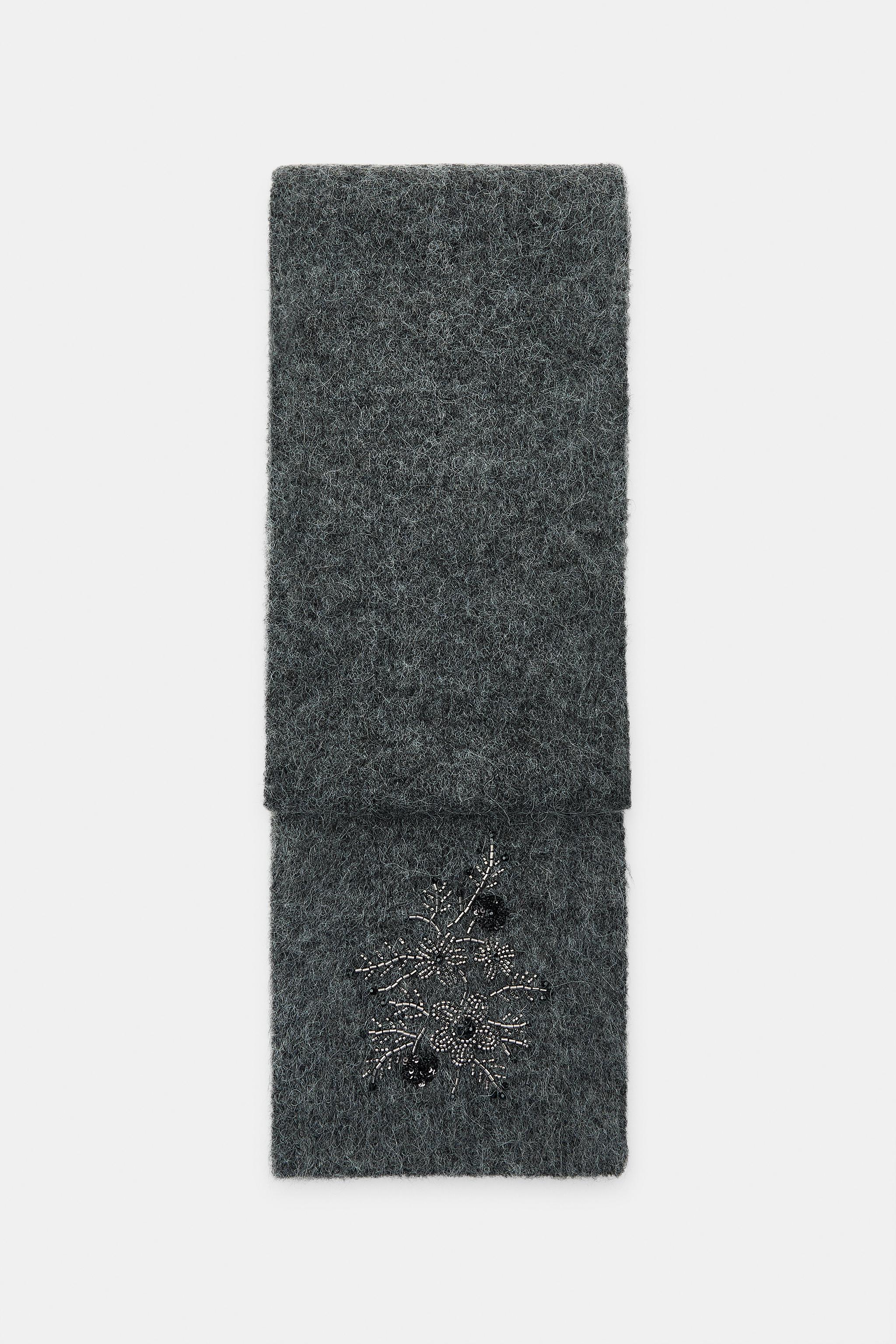 KNIT SCARF WITH EMBROIDERED FLOWERS AND BEADS